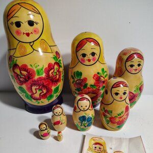VTG USSR Russian Matryoshka Nesting Dolls 8pc Vyatka Kirov Handpainted Soviet